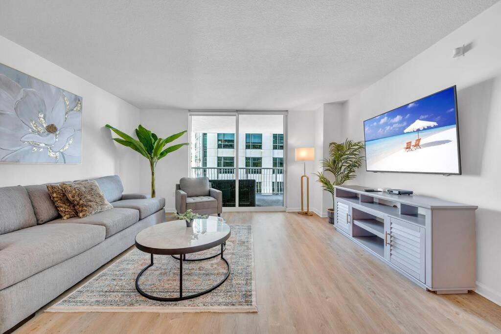 Apartamento Stunning 1 Bdr 1 Bth • Brickell • Bay & Views Miami