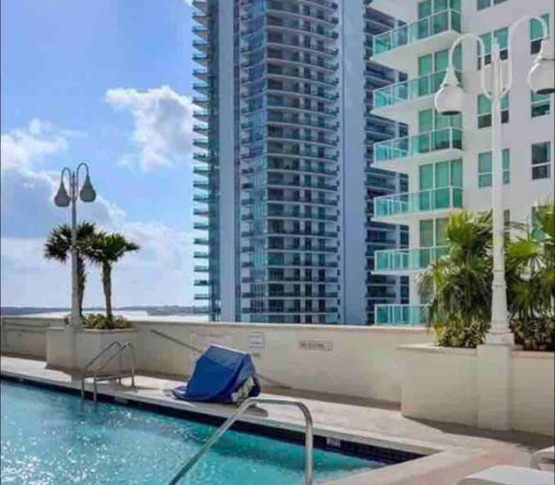 Stunning 1 Bdr 1 Bth • Brickell • Bay & Views Apartamento